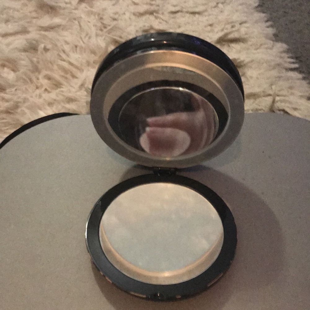 Makeup mirror - Picture 4 of 5